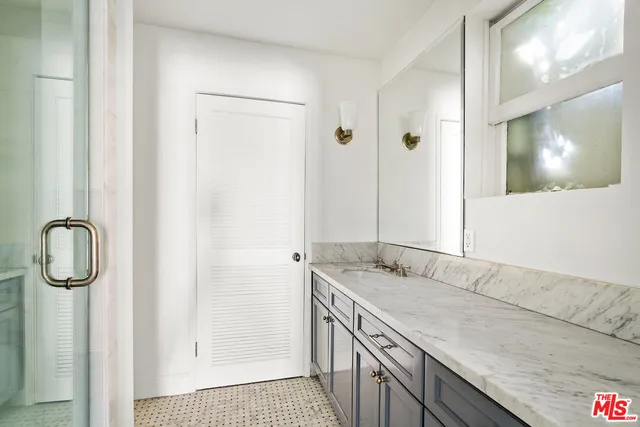 $21,500 | 9155 Warbler Place, West Hollywood, CA 90069