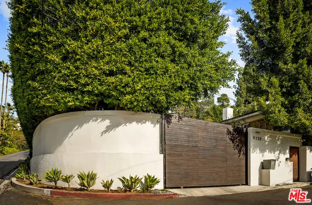 $21,500 | 9155 Warbler Place, West Hollywood, CA 90069