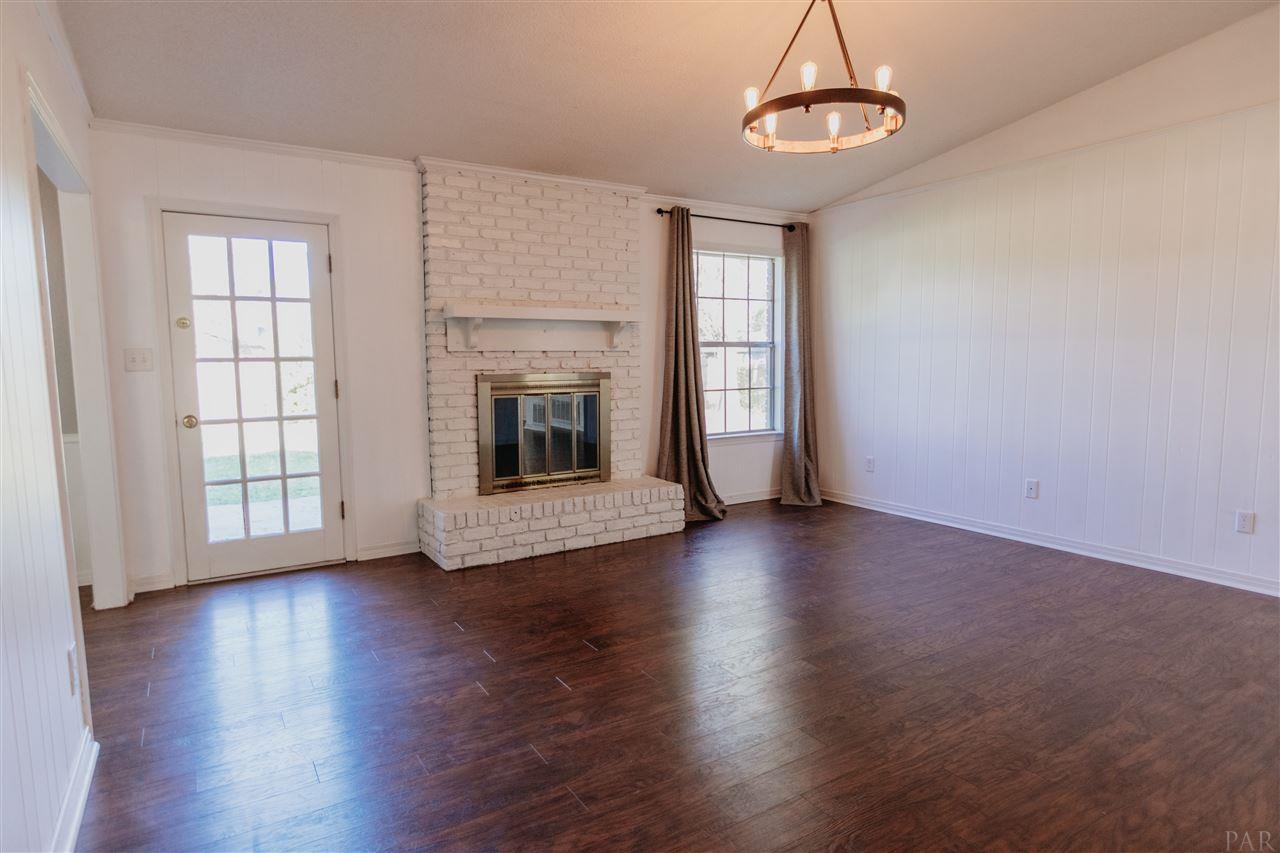 4233 Croydon Road Pensacola, FL 32514 - Photo 14 of 32 Gallery Image 14