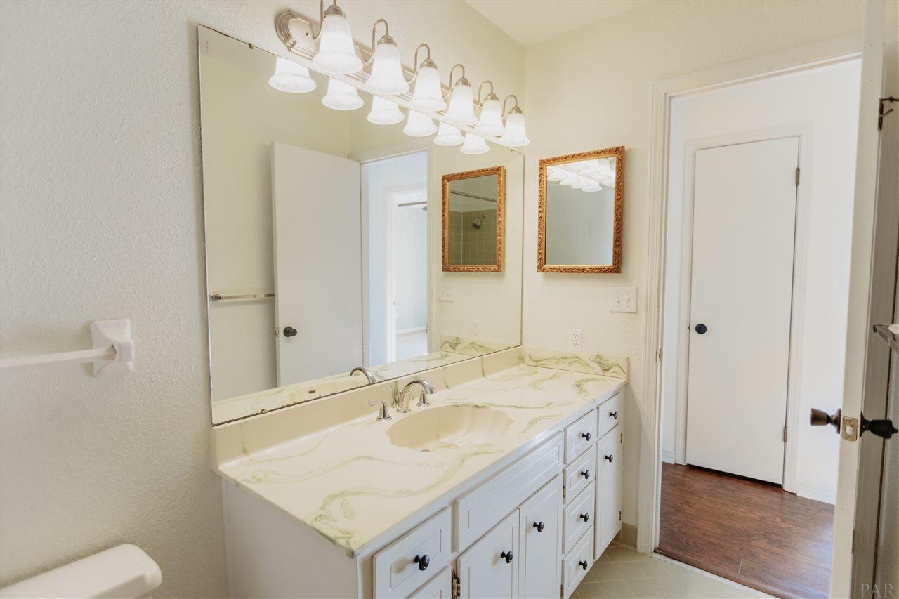 4233 Croydon Road Pensacola, FL 32514 - Photo 17 of 32 Gallery Image 17