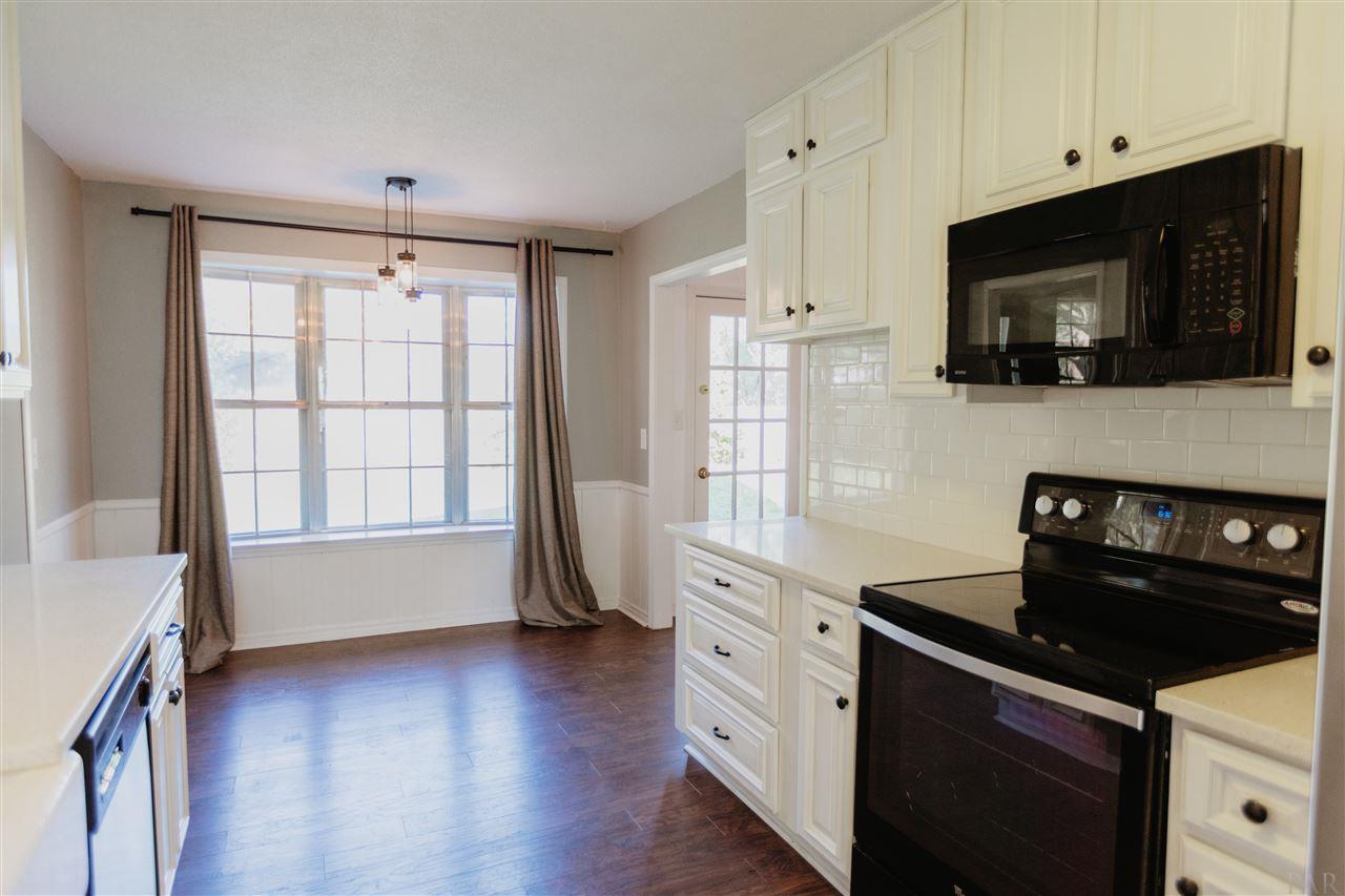 4233 Croydon Road Pensacola, FL 32514 - Photo 5 of 32 Gallery Image 5