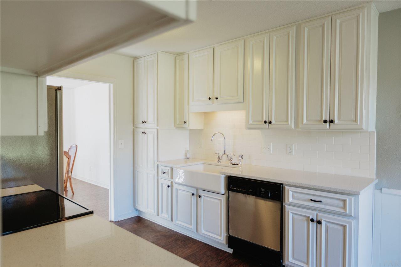 4233 Croydon Road Pensacola, FL 32514 - Photo 8 of 32 Gallery Image 8