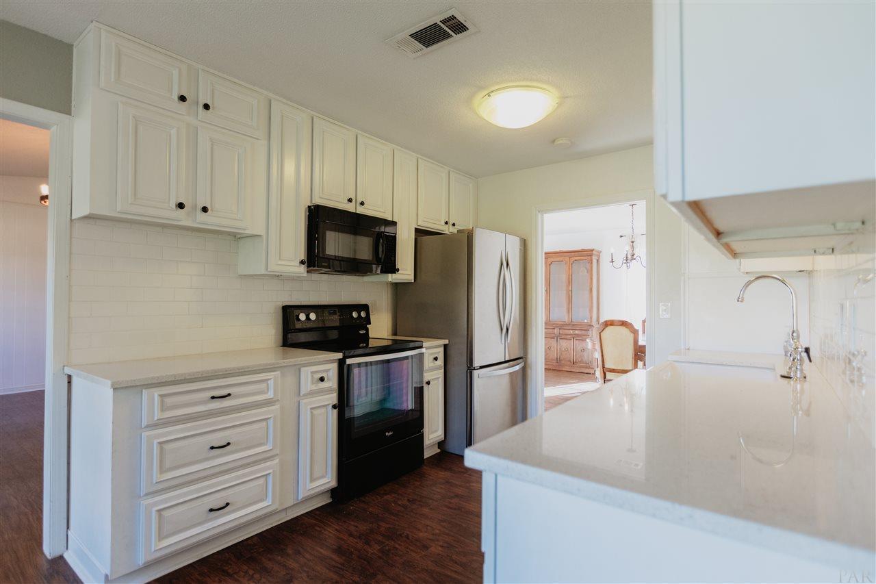 4233 Croydon Road Pensacola, FL 32514 - Photo 9 of 32 Gallery Image 9