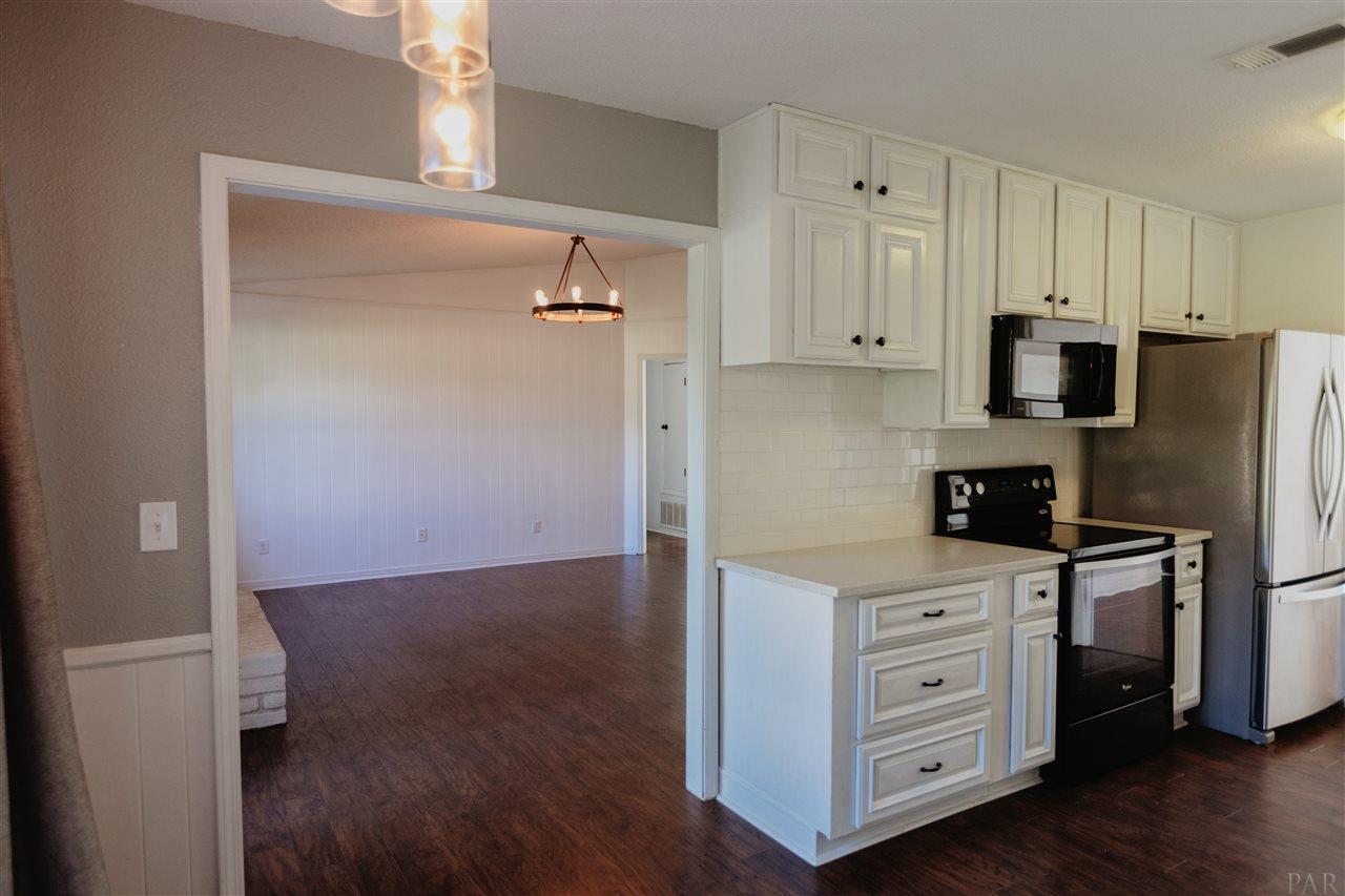 4233 Croydon Road Pensacola, FL 32514 - Photo 10 of 32 Gallery Image 10