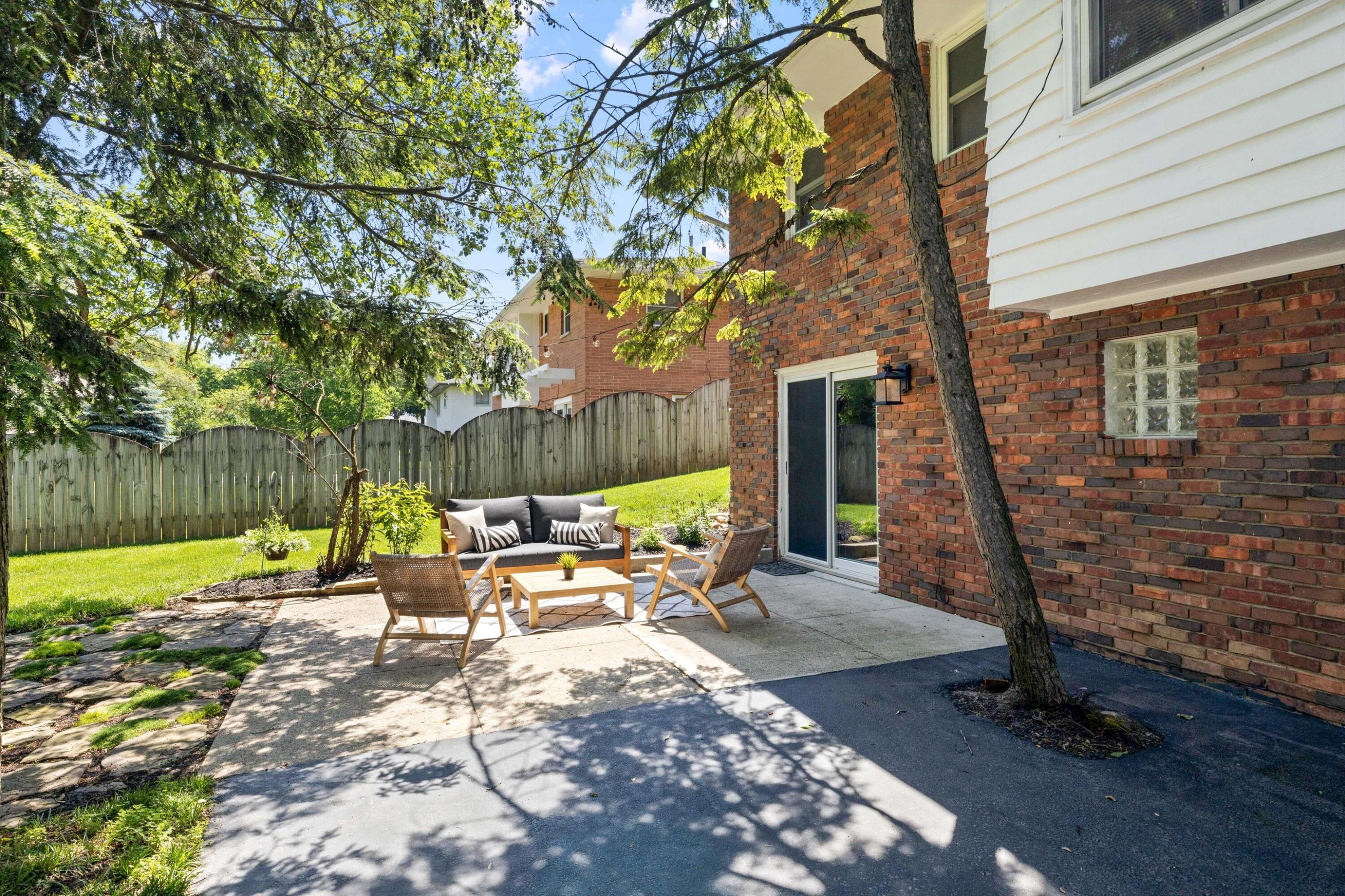 2678 Edgevale Road Upper Arlington, OH 43221 - Photo 33 of 49 38-511A3763