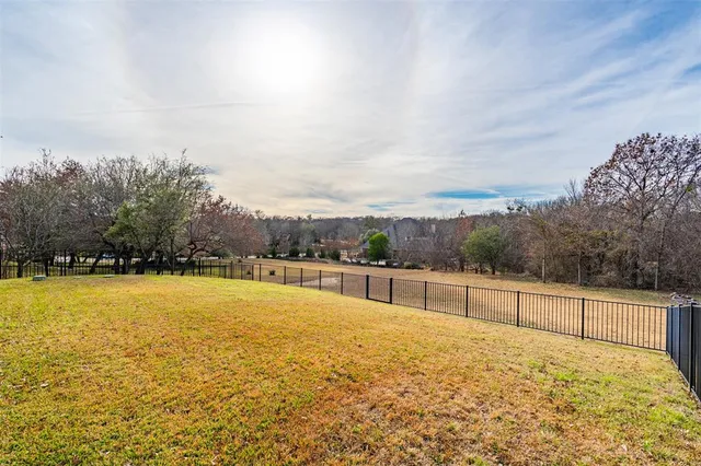 $625,000 | 109 Creekwood Court, Lakeside, TX 76108