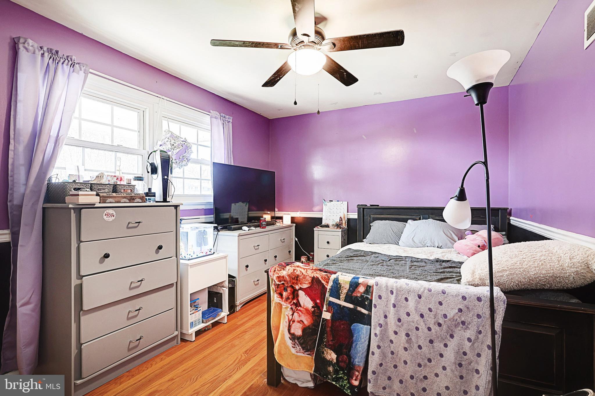 1140 Kalreda Road York, PA 17406 - Photo 21 of 51 Main floor bedroom inside entry