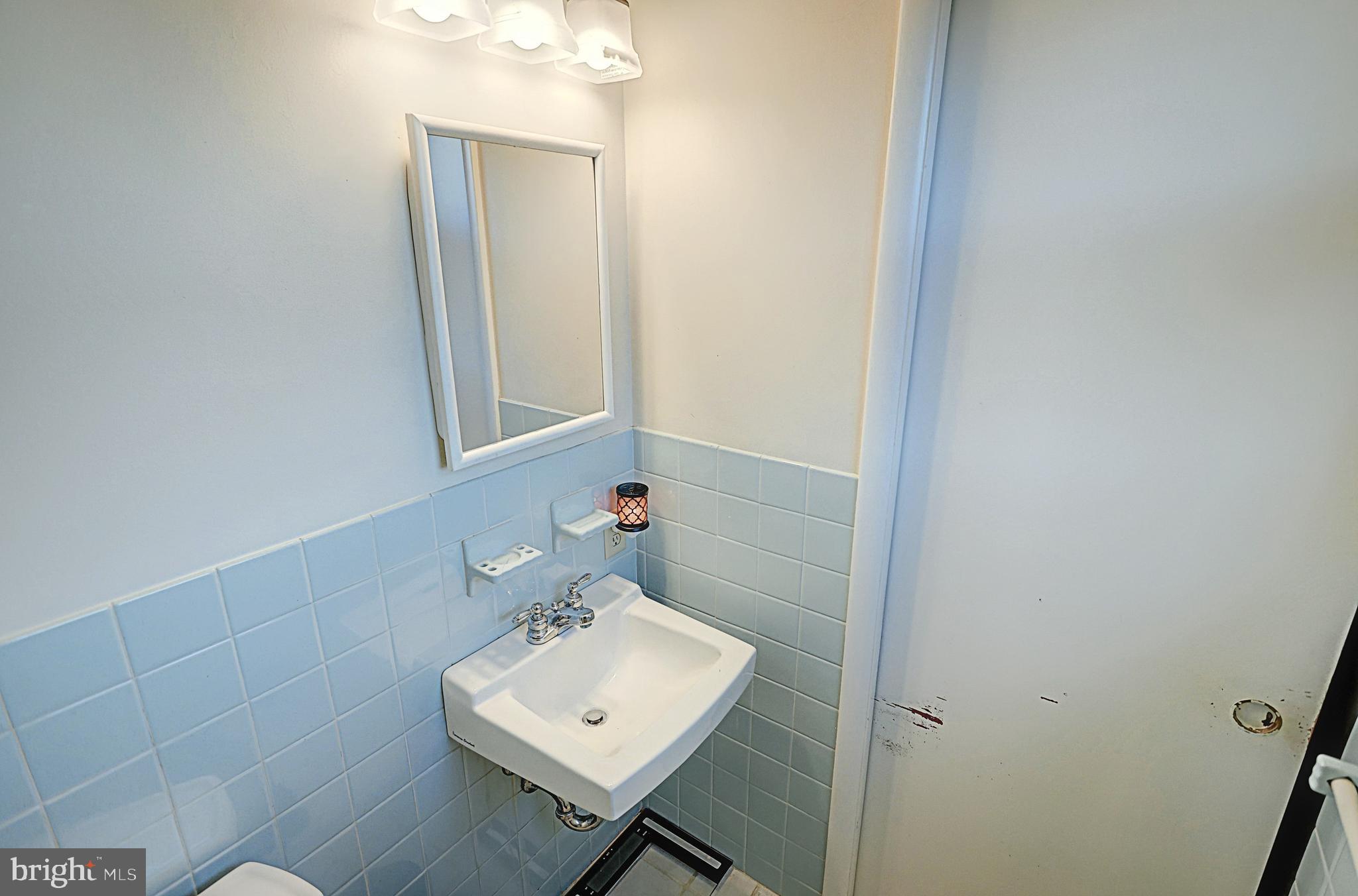 1140 Kalreda Road York, PA 17406 - Photo 25 of 51 Primary Bathroom