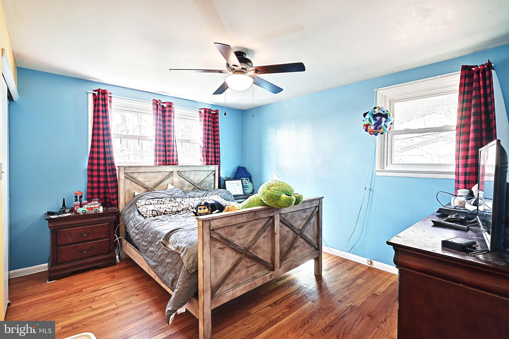 1140 Kalreda Road York, PA 17406 - Photo 26 of 51 Bedroom 3