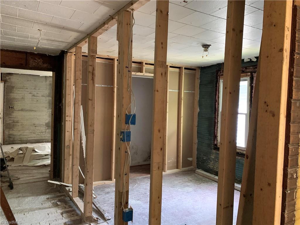 1015 Adams Street High Point, NC 27262 - Photo 8 of 18
