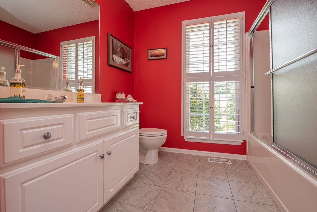 146 Long Ridge Loop Aiken, SC 29803 - Photo 15 of 39 Hall Bathroom
