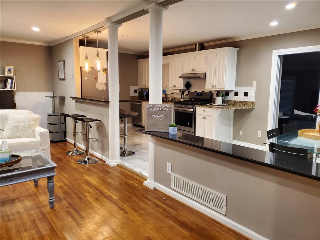 2473 Woodacres Road Northeast Atlanta, GA 30345 - Photo 5 of 25