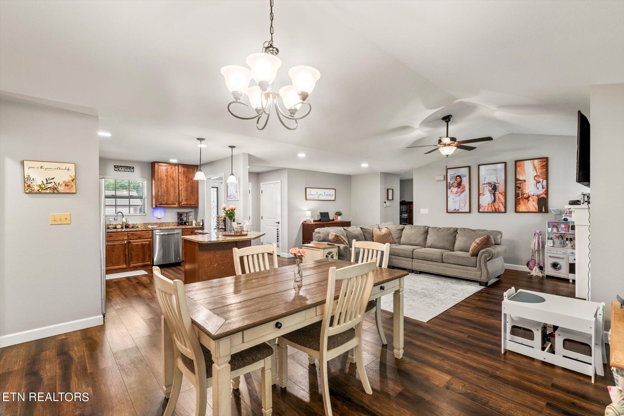200 Timber Creek Road Maynardville, TN 37807 - Photo 11 of 30 Dining area