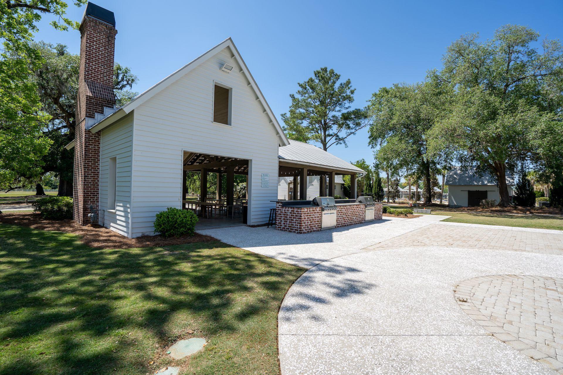 421 Ribbon Road Summerville, SC 29483 - Photo 28 of 32 AMENITIES