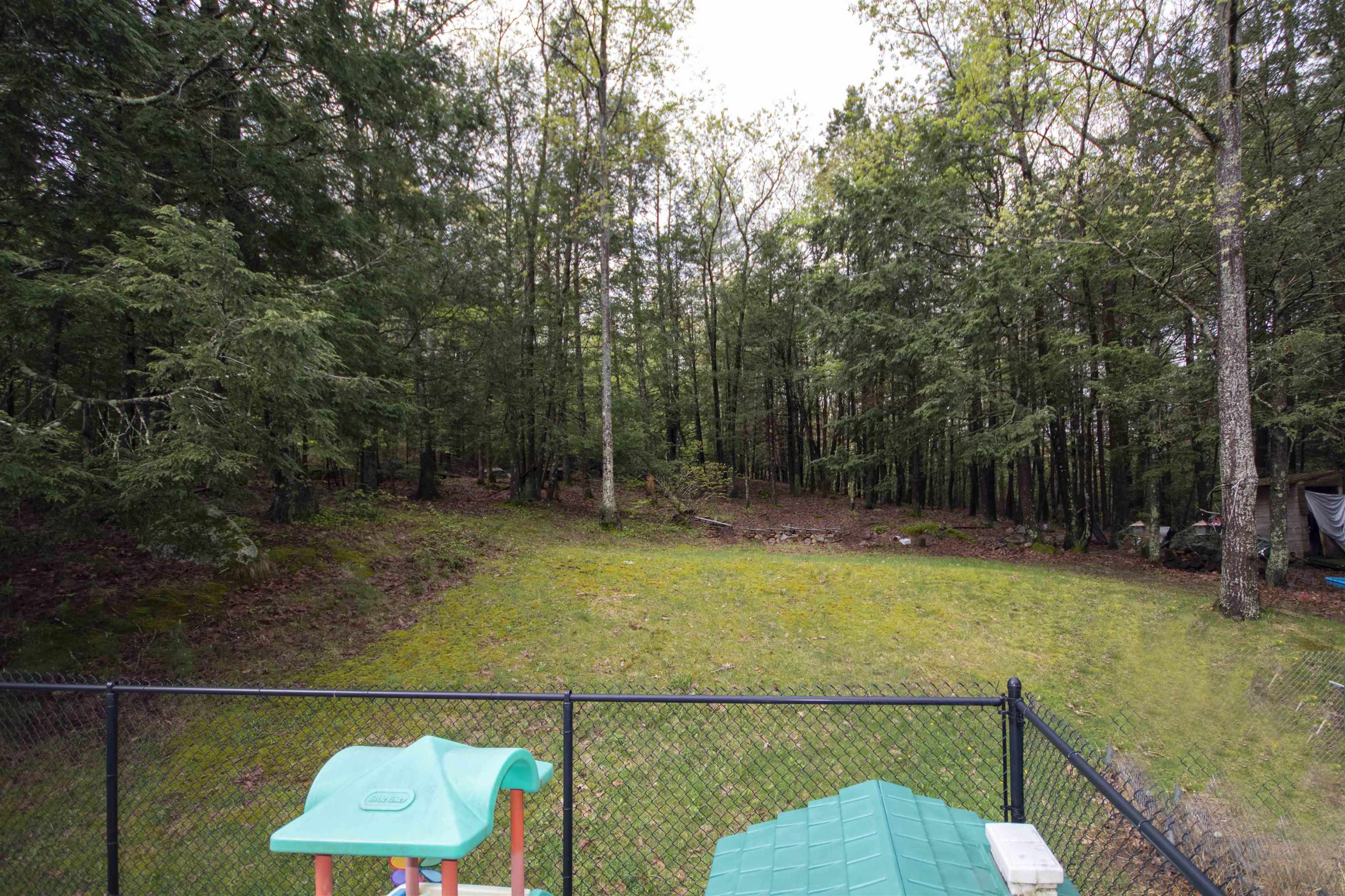 160 North A N Shore Road Derry, NH 03038 - Photo 31 of 38 Gallery Image 31