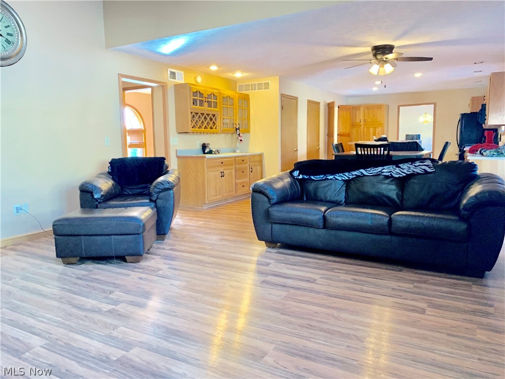 324 Bryden Road Steubenville, OH 43953 - Photo 2 of 35 Gallery Image 2