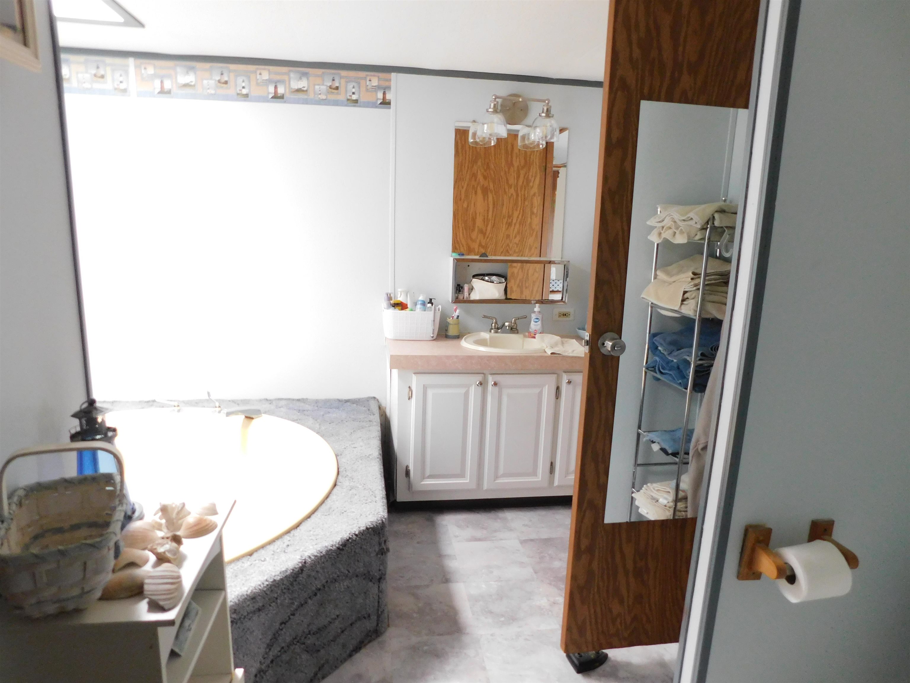 5568 Hollow Corners Road Dryden, MI 48428 - Photo 17 of 21 50174478-2cb6a677-ccad-4250-ace4-45a1edcd95e9.JPG