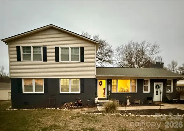 $525,000 | 4070 Mt Gallant Road, Rock Hill, SC 29732
