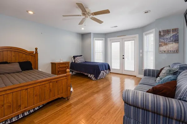 $2,100,000 | 208 East 4th Avenue, North Wildwood, NJ 08260
