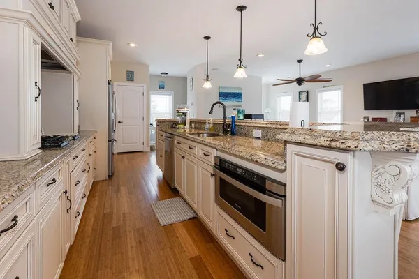 $2,100,000 | 208 East 4th Avenue, North Wildwood, NJ 08260