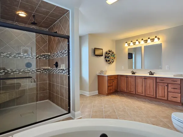 $2,100,000 | 208 East 4th Avenue, North Wildwood, NJ 08260