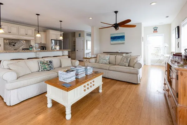 $2,100,000 | 208 East 4th Avenue, North Wildwood, NJ 08260