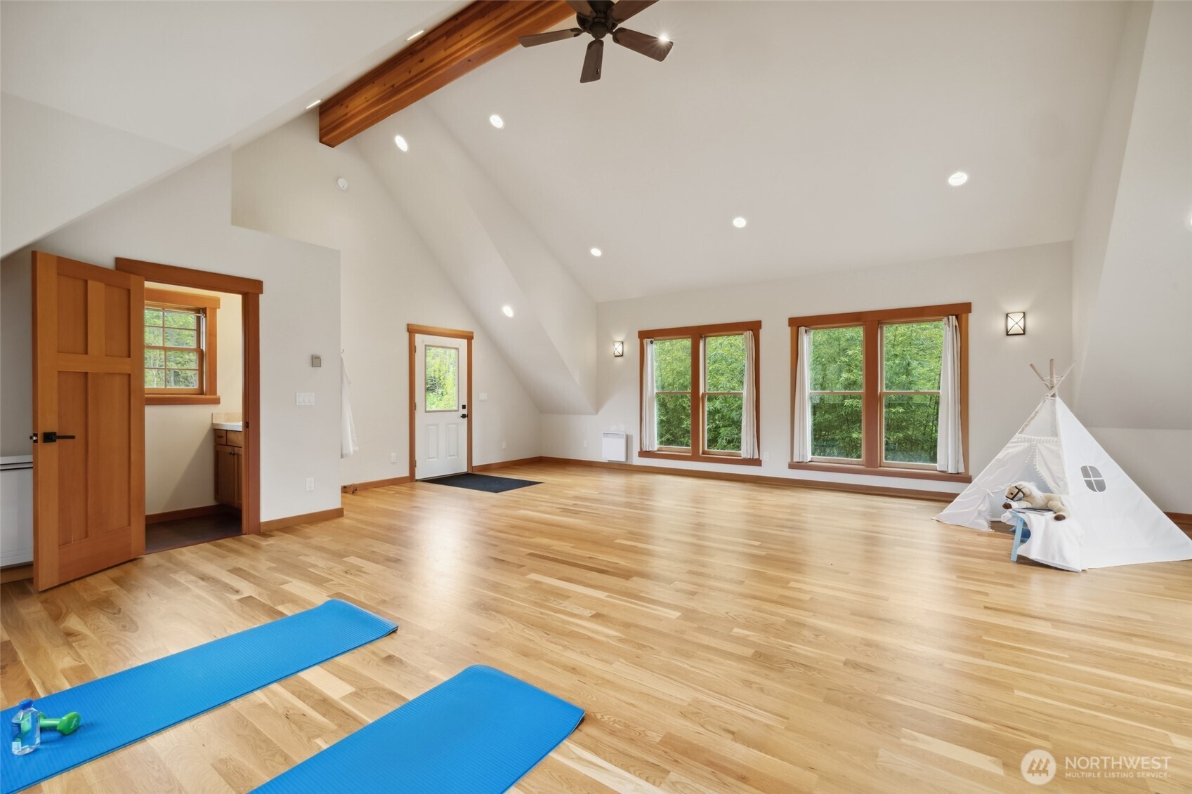 411 Peters Road Greenbank, WA 98253 - Photo 29 of 40 Gallery Image 29