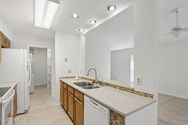 $285,000 | 4508 Middleton Park Circle West, Jacksonville, FL 32224