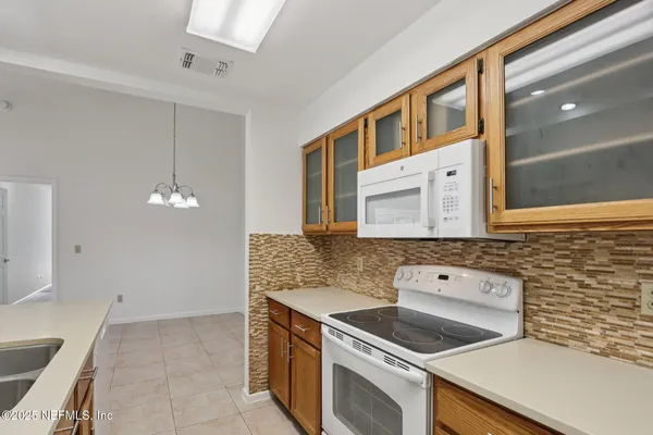 $285,000 | 4508 Middleton Park Circle West, Jacksonville, FL 32224