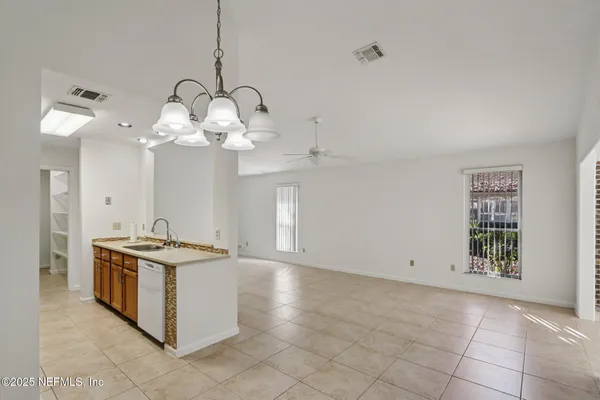 $285,000 | 4508 Middleton Park Circle West, Jacksonville, FL 32224