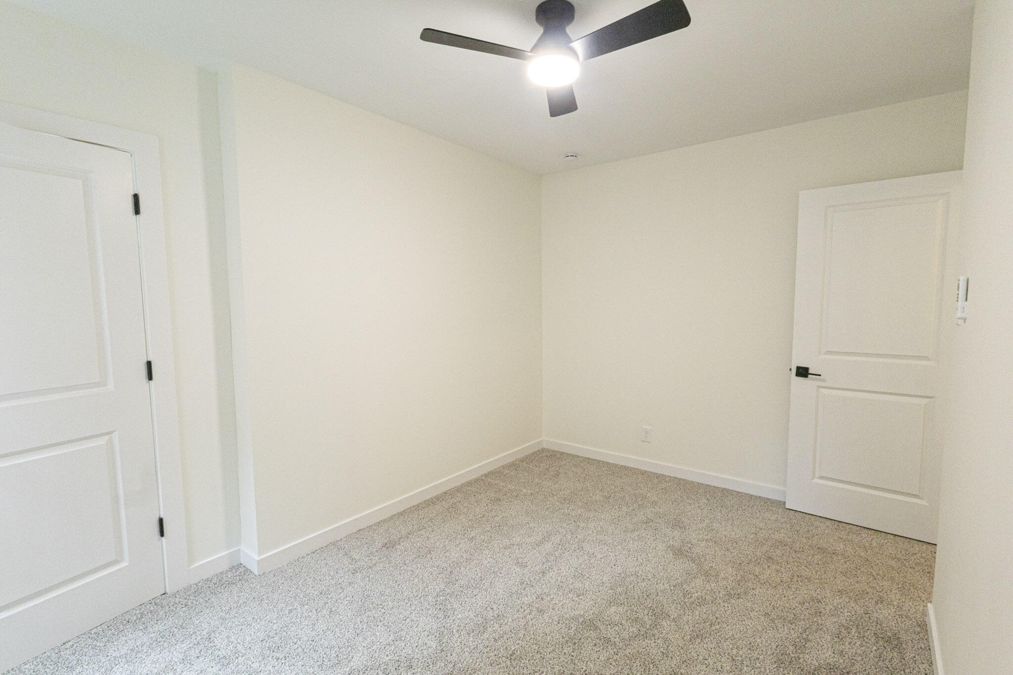 6929 Monroe Avenue Hammond, IN 46324 - Photo 9 of 21 2048x1365