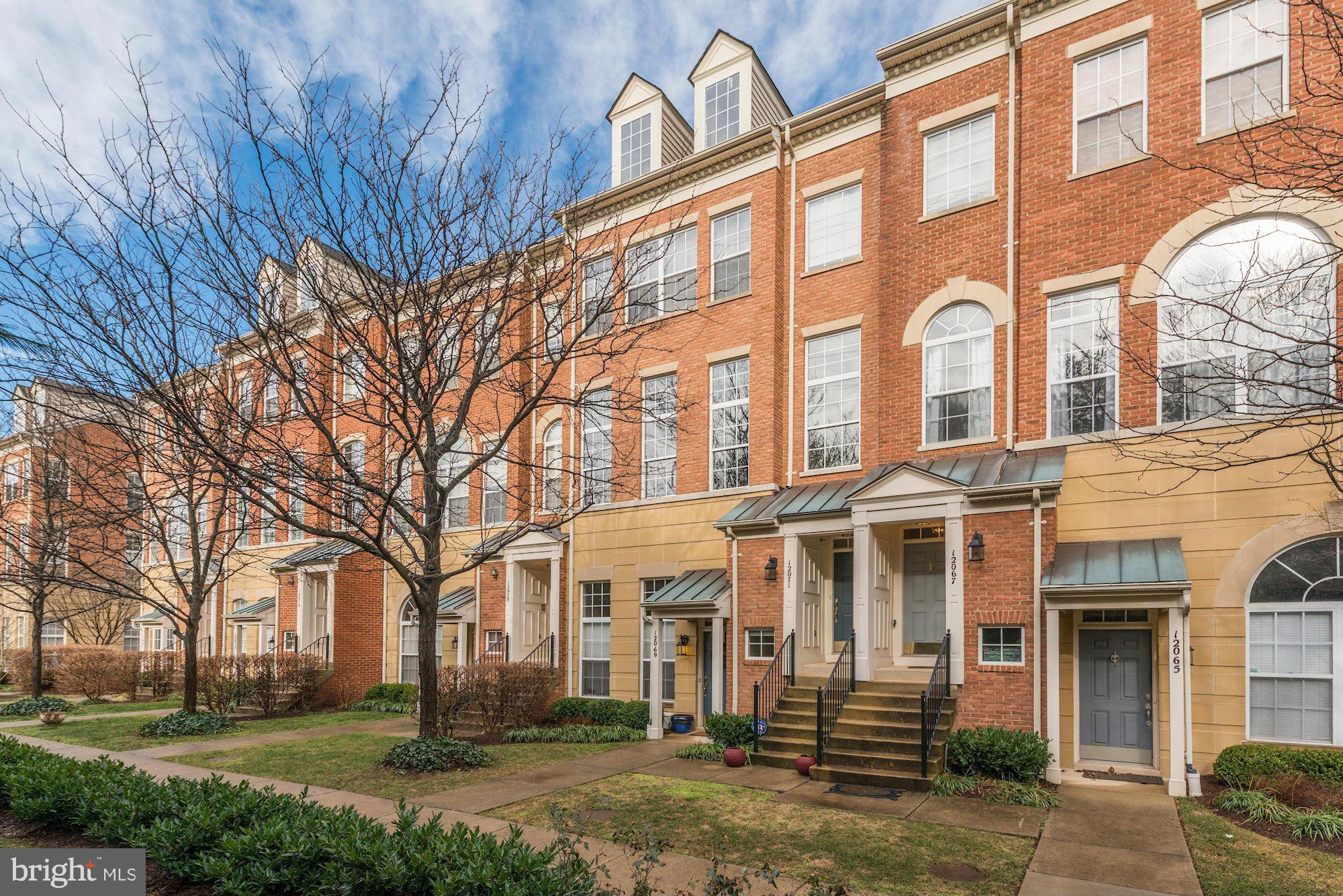12071 Trumbull Way, Unit 20716 Reston, VA 20190 - Photo 2 of 24 Exterior (Front)