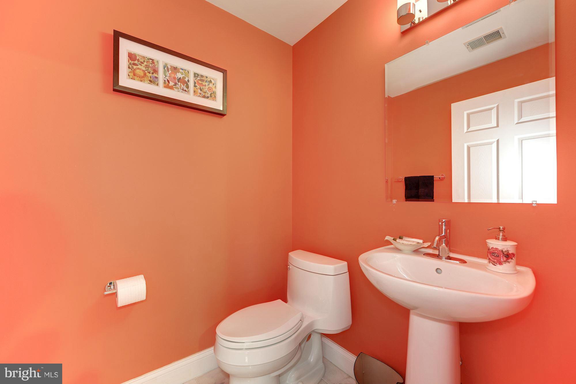 12071 Trumbull Way, Unit 20716 Reston, VA 20190 - Photo 14 of 24 Powder Room