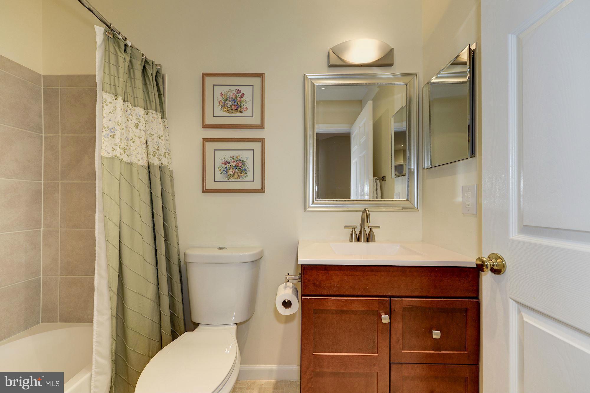 12071 Trumbull Way, Unit 20716 Reston, VA 20190 - Photo 21 of 24 Bath