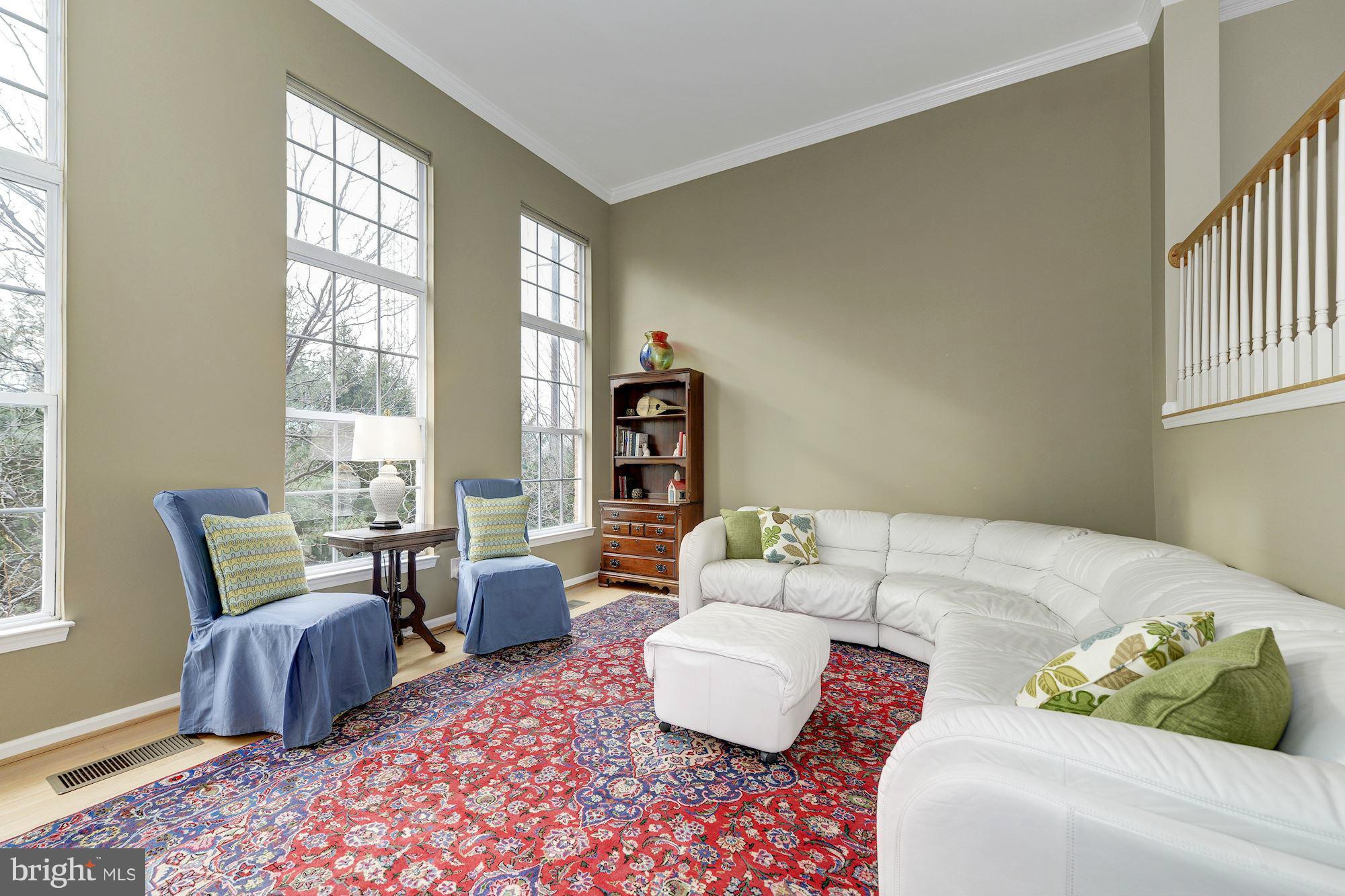 12071 Trumbull Way, Unit 20716 Reston, VA 20190 - Photo 4 of 24 Living Room