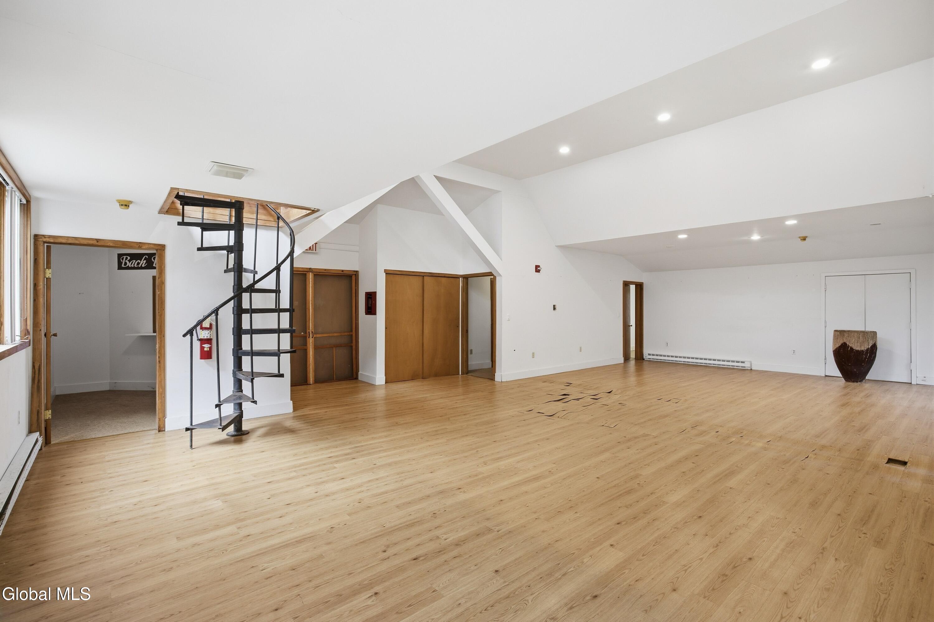 175 Wilton Road Greenfield, NY 12833 - Photo 5 of 24 1 (3)