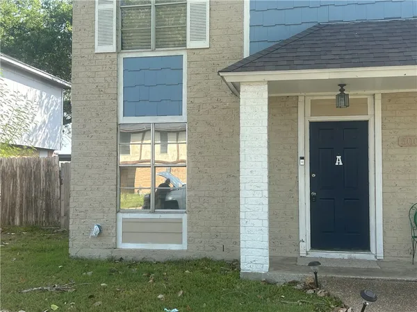 $1,295 | 5007 Meandering Lane, Unit A, Corpus Christi, TX 78413