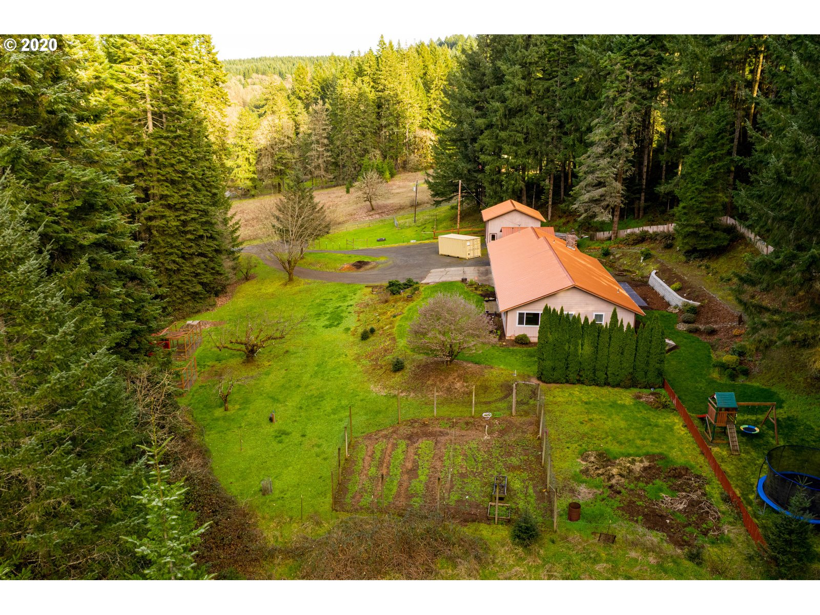 15520 Strong Road Dallas, OR 97338 - Photo 3 of 29