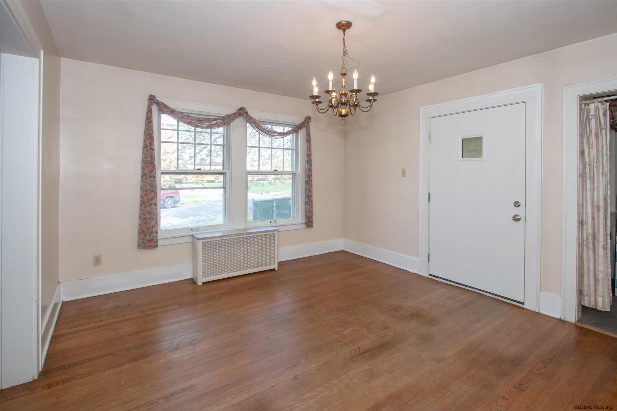 1202 Ardsley Road Schenectady, NY 12308 - Photo 15 of 60 Photo 15
