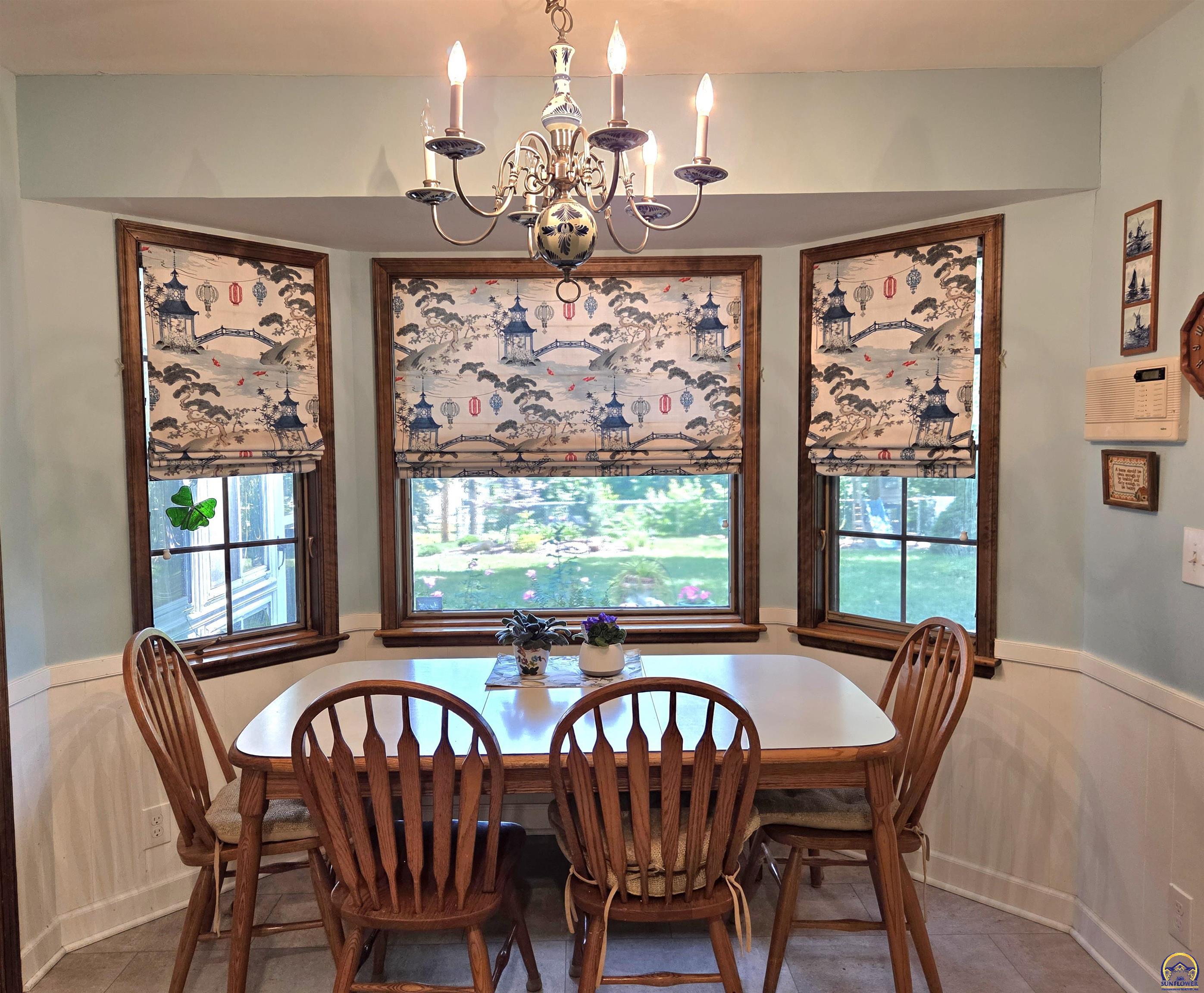 224 Southwest Fairlawn Road Topeka, KS 66606 - Photo 10 of 25