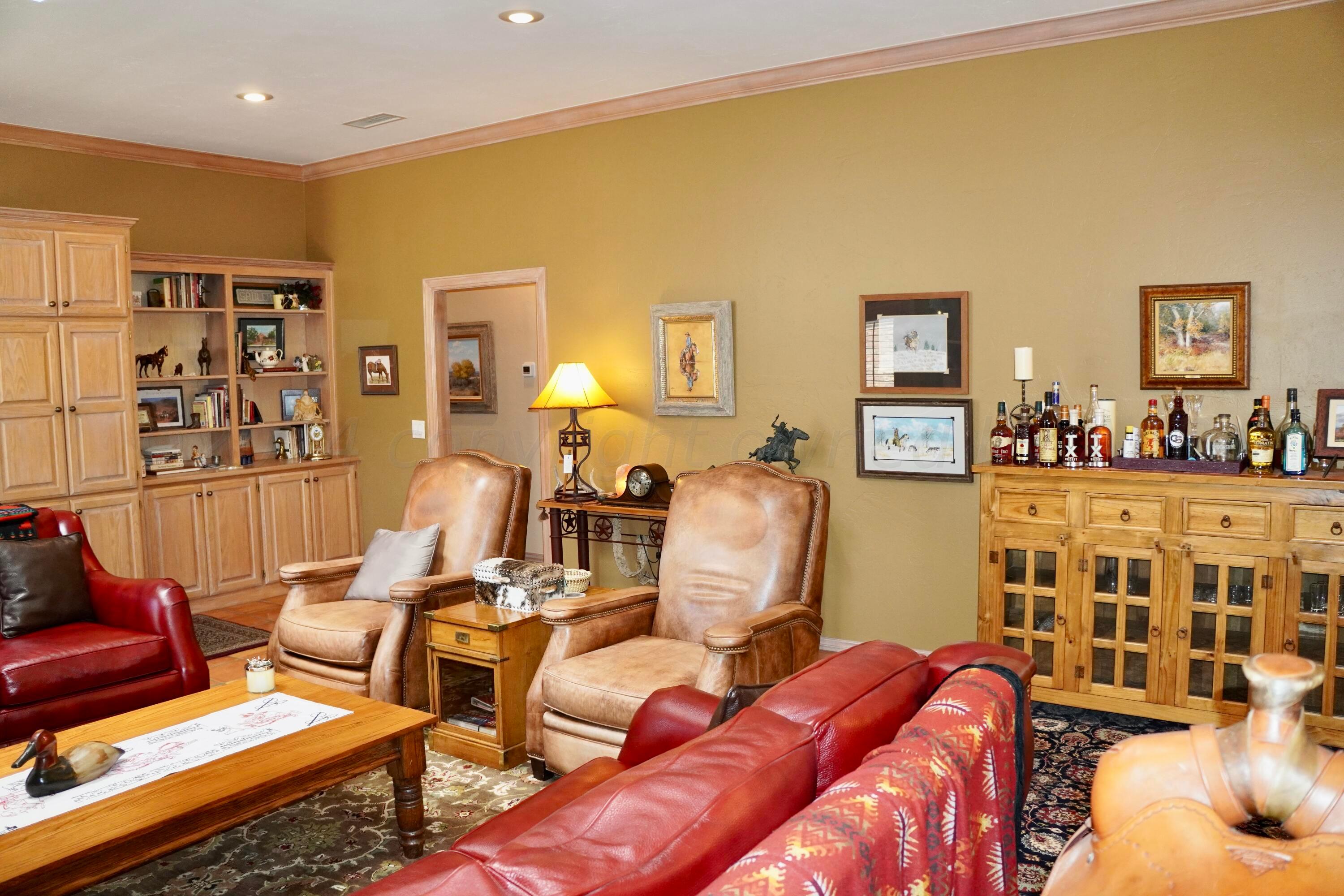 13 Willow Bridge Drive Amarillo, TX 79106 - Photo 7 of 46 Living Room