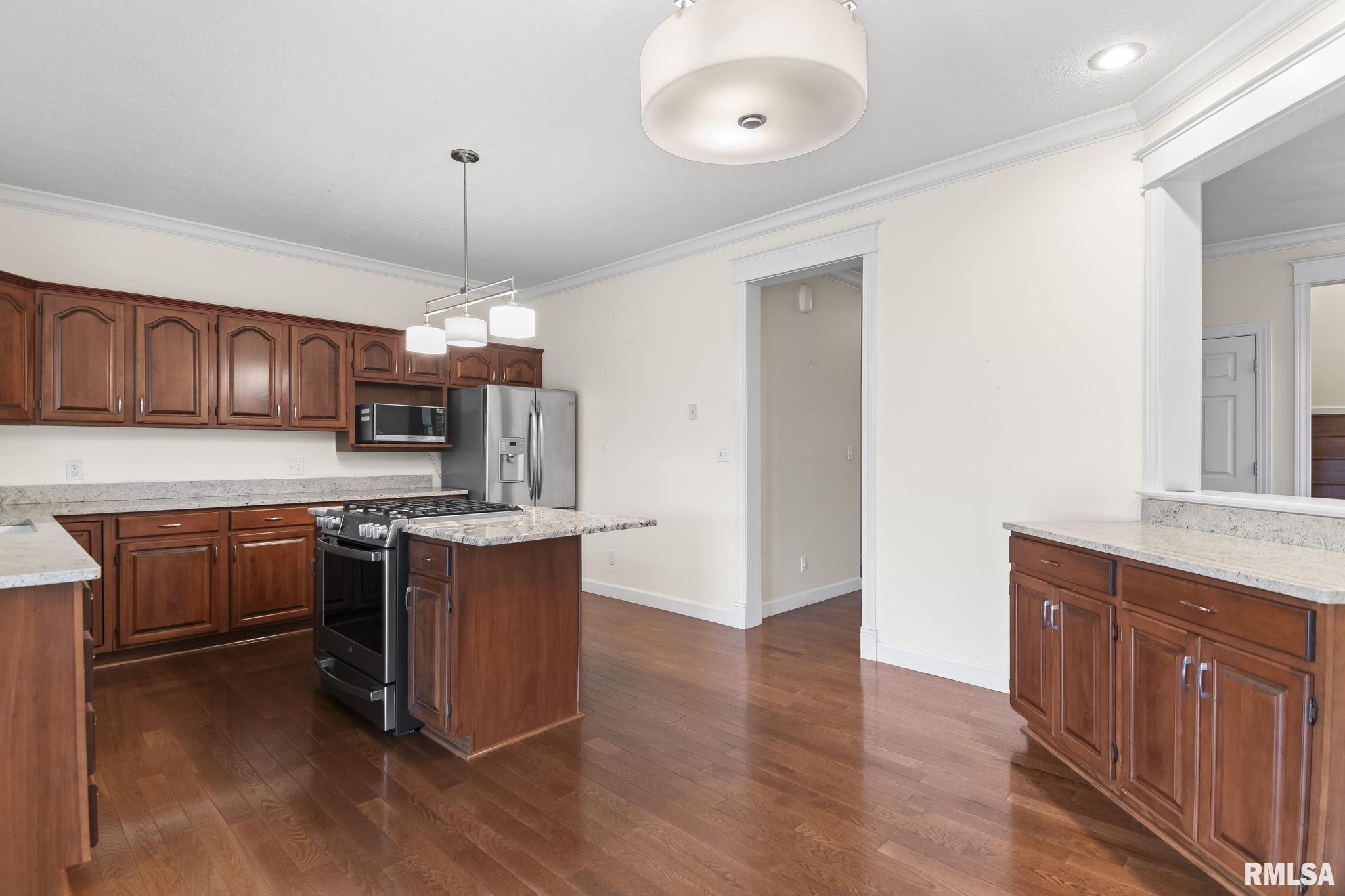 3217 Eagle Watch Drive Springfield, IL 62711 - Photo 16 of 58 Gallery Image 16