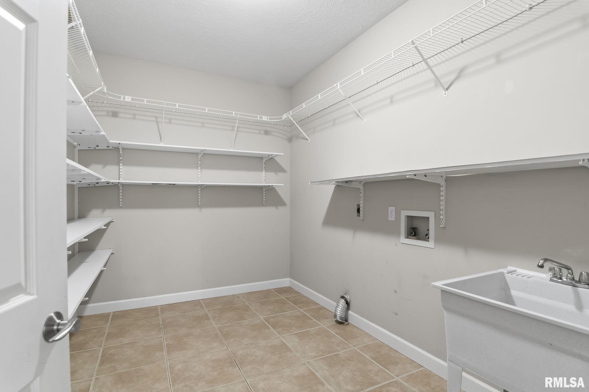 3217 Eagle Watch Drive Springfield, IL 62711 - Photo 36 of 58 Gallery Image 36