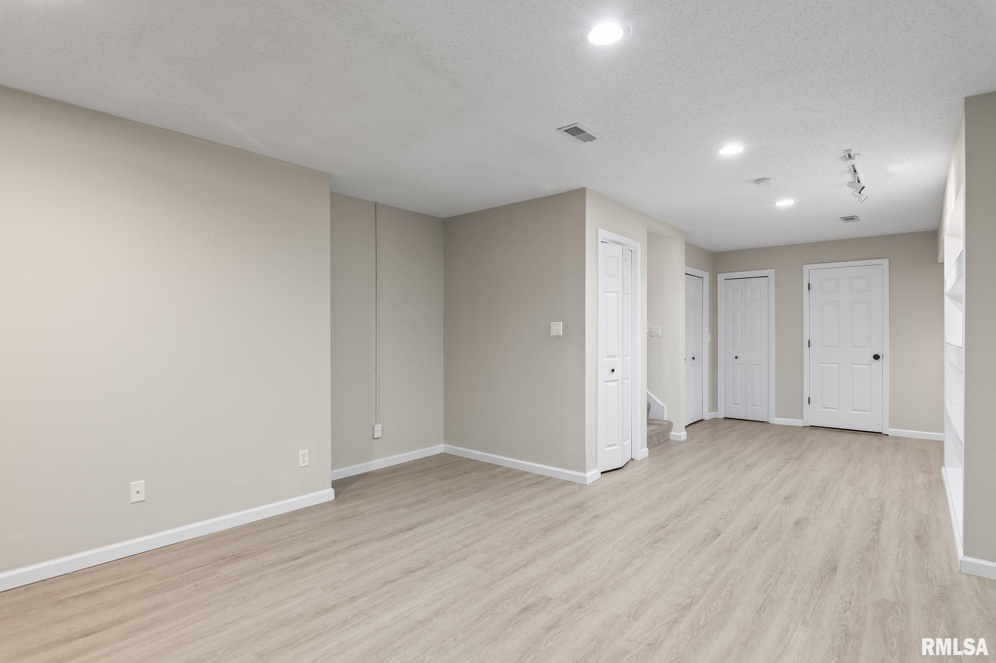 3217 Eagle Watch Drive Springfield, IL 62711 - Photo 41 of 58 Gallery Image 41