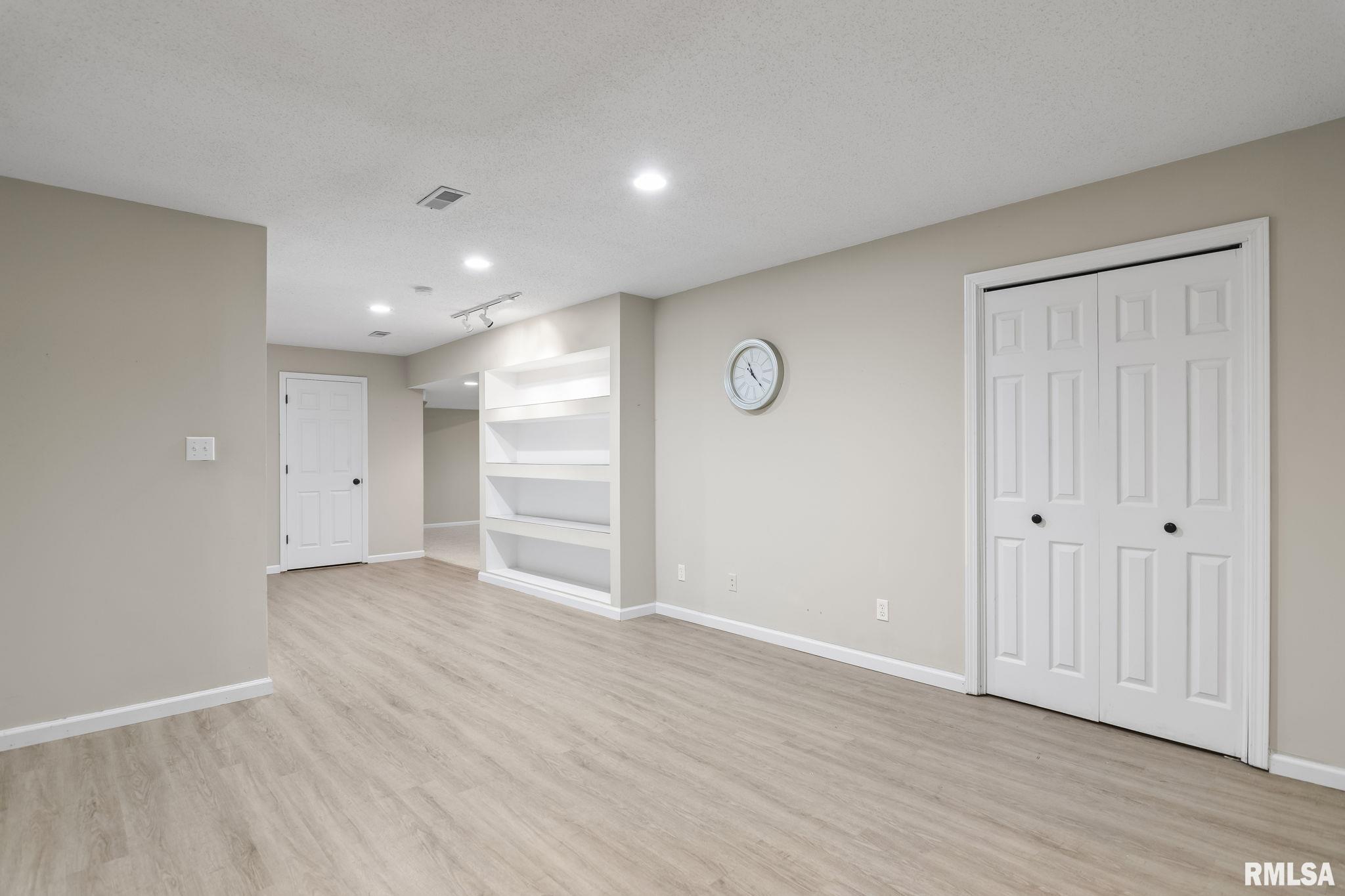 3217 Eagle Watch Drive Springfield, IL 62711 - Photo 42 of 58 Gallery Image 42