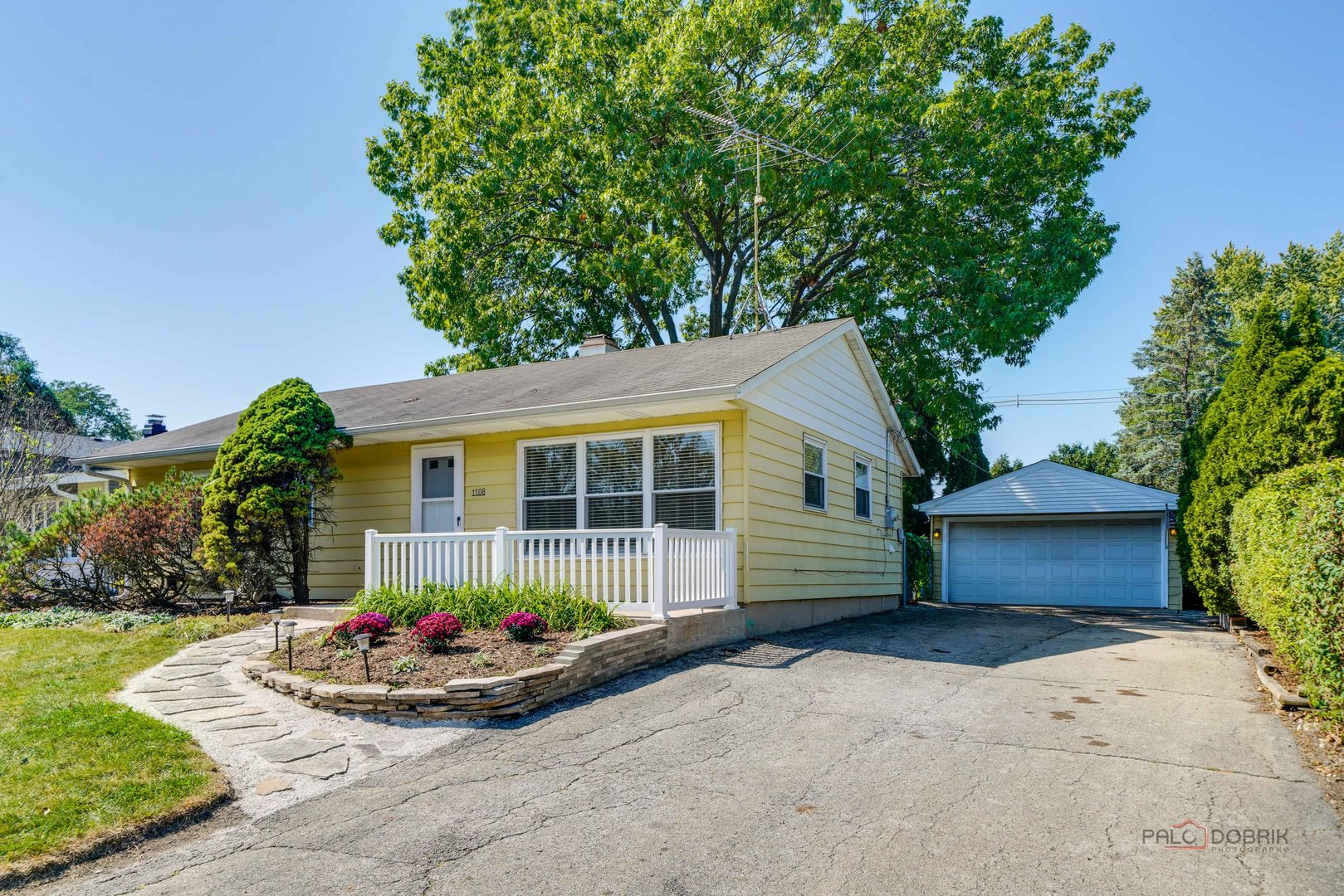 1108 Highland Road Mundelein, IL 60060 - Photo 2 of 25 Gallery Image 2