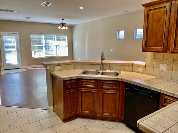 $1,750 | 7504 Bennett Avenue, Unit B, Austin, TX 78752