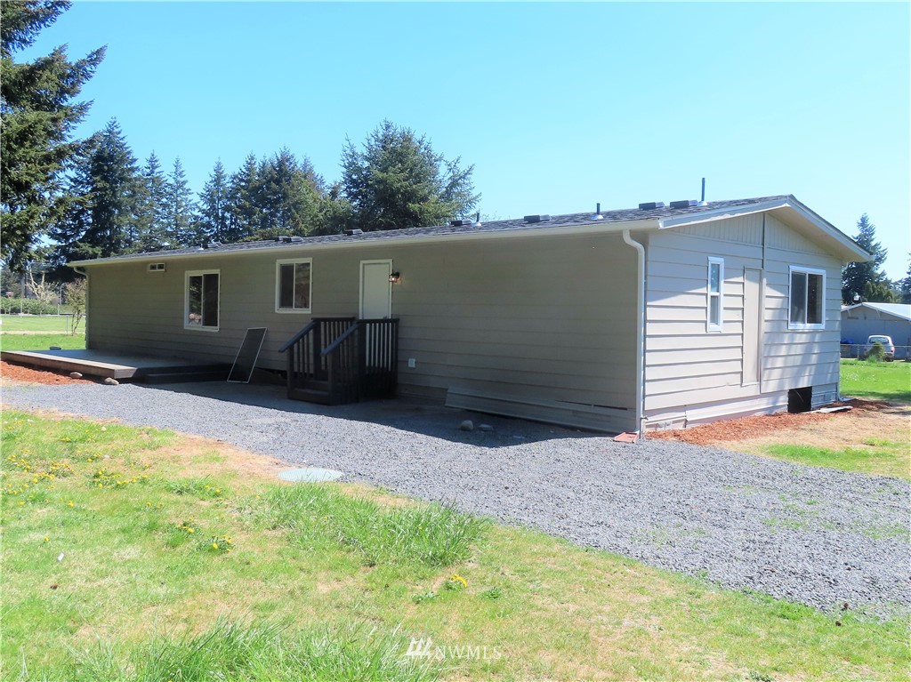 19135 Guava Street Southwest Rochester, WA 98579 - Photo 4 of 29