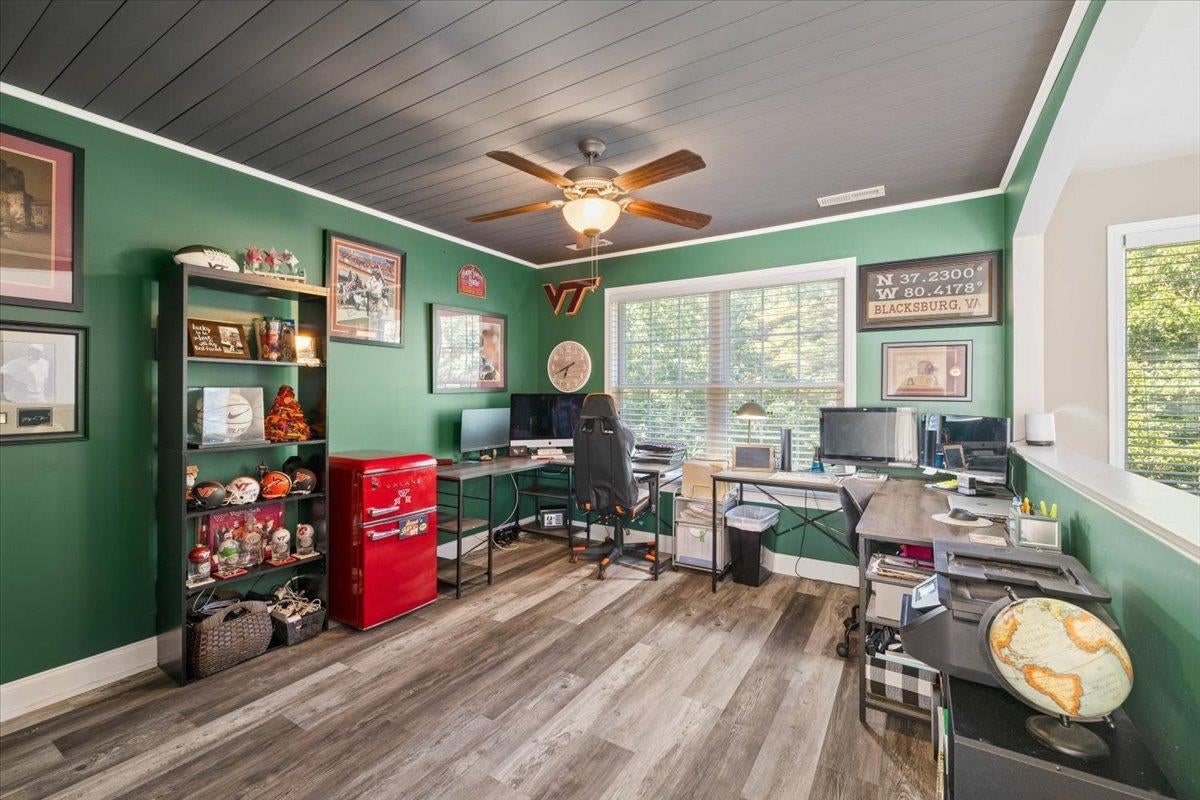 1031 Green Ridge Road Christiansburg, VA 24073 - Photo 20 of 42 Gallery Image 20