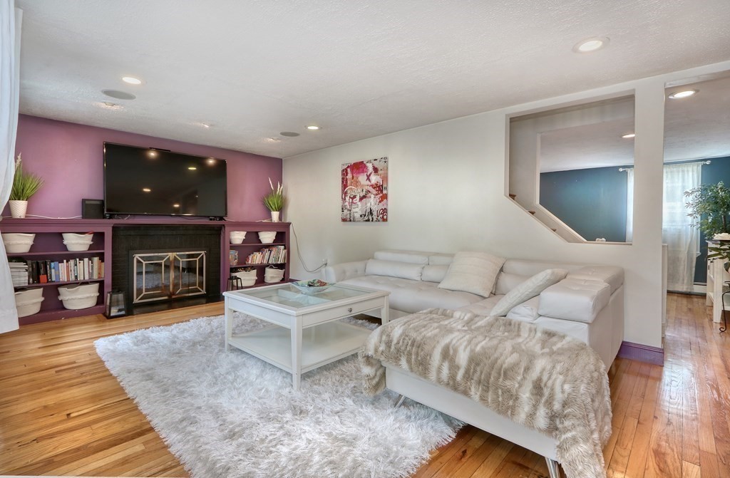 3 Oak Tree Road Dedham, MA 02026 - Photo 5 of 40 Gallery Image 5